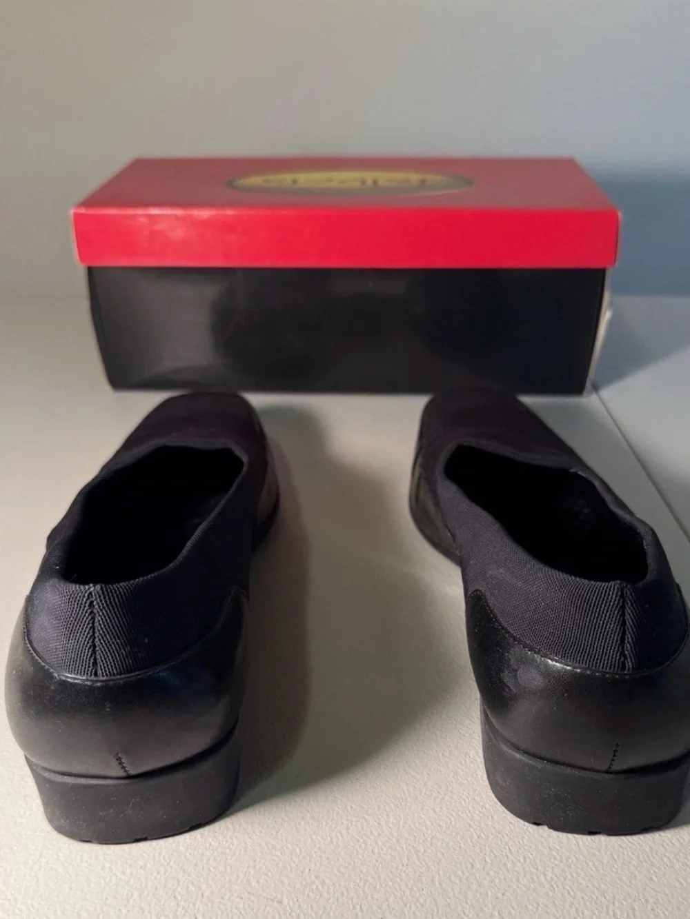 VTG Talbots Square Toe Black Loafers Size 9.5 Leather 90s Minimalist Office Chic